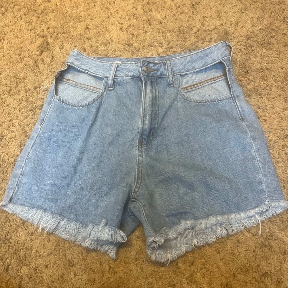 S.O.N.G Shorts size 5/27